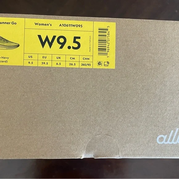 Allbirds Women's Navy Sneakers New in Box - Picture 4 of 4